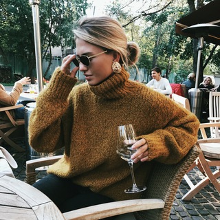 Логотип @dashakos - Dasha Kos