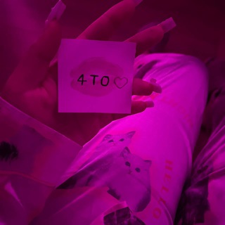 Логотип @dashuny11a - 𝟜𝕋𝕆
