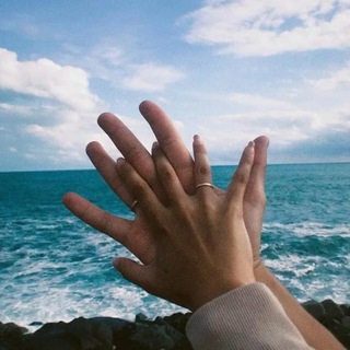 Логотип @davaytodayy - Атмосфера любви и мотивации🦋