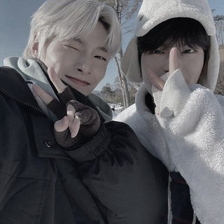 Логотип @dcmres - декабрь.