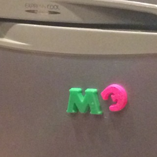 Логотип @dearboringdiary - скучный дневник