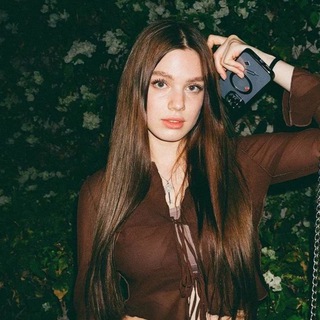 Логотип @deepinsby - нарезки твич 🗞️