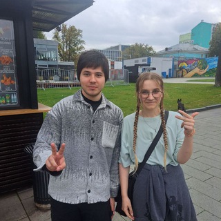 Логотип @deepinswq - дипинсдаблюкью говноедка 🚩