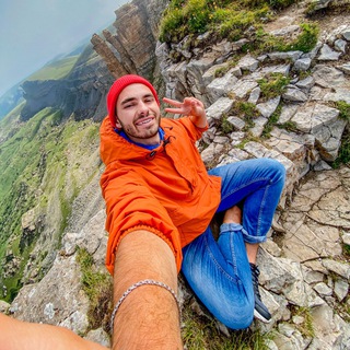 Логотип @dem_ev - ГОРЫ•МОРЕ•ГОРОДА