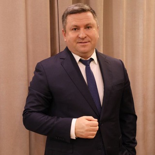 Логотип @demenev_adm - Роман Деменев