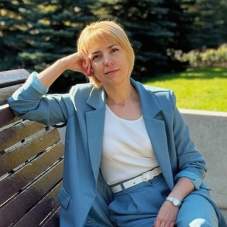 Логотип @dengiluiza - ДЕНЬГИ с Луизой легко