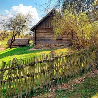 Логотип @dereveniika - Деревня мой родной дом