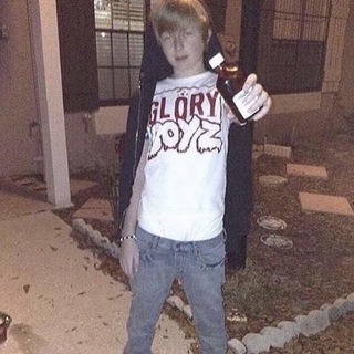 Логотип @derstiks - nohmy