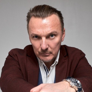 Логотип @des_batenkov - Дизайнер Батеньков