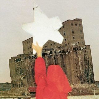 Логотип @desertshore - musick to play in the dark