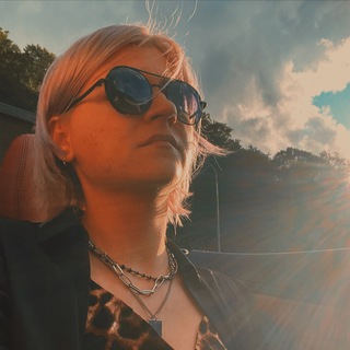 Логотип @design_shavstruk - Дизайн, как 2х2 🤌🏻 Шавструк Мария