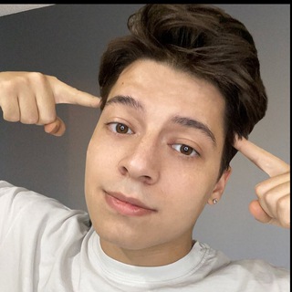 Логотип @designerinch - Инч на связи🫡