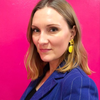 Логотип @desingerlubov - Дизайн 💛 с Любовью