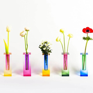 Логотип @desislife - Intoletters. Interior letters.