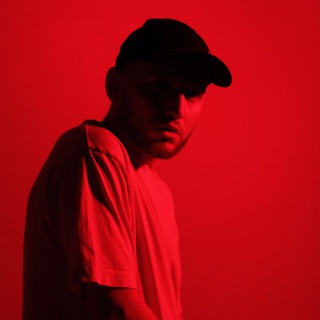 Логотип @desyatnoldva - десять ноль два