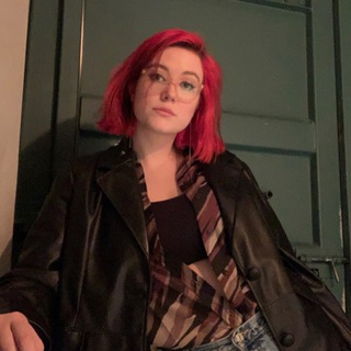 Логотип @deuschmitlenac1c2 - Deutsch mit Lena C1-C2/🇩🇪 als Muttersprache