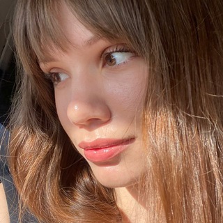 Логотип @devviall - Alisa