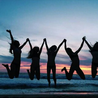 Логотип @dgajhajsnhwhii - Friends