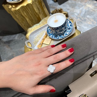 Логотип @diamondsssdubai - Diamonds Dubai