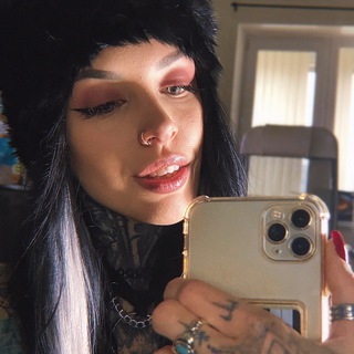 Логотип @dianamadness - Daily Madness