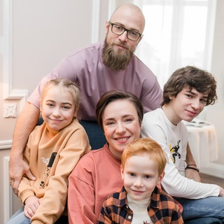 Логотип @differentlyhappy - Счастливы по-разному