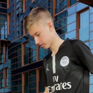 Логотип @dimakuznetsovv - ⚽️Дима Кузнецов⚽️