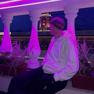 Логотип @dimatsiranov - show димки🦋