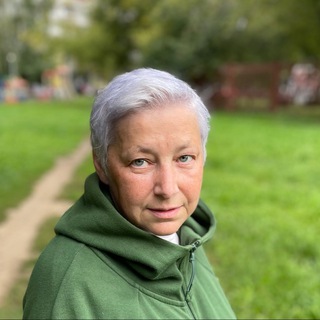 Логотип @dinagoder - Dina Goder