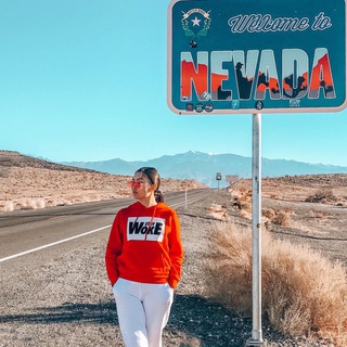 Логотип @dinarabolat - Шексіздік 🌀