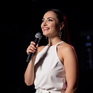 Логотип @dinavakulina_pro - Дина Вакулина