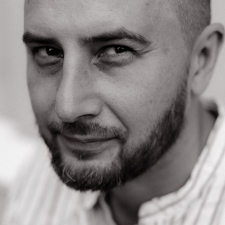 Логотип @discoverandbediscovered - Точки роста