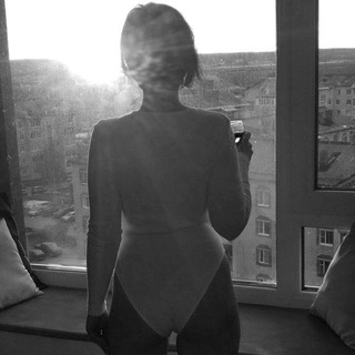 Логотип @discuss_mrsshy - Пообщаться и обсудить MrsShy