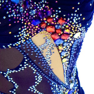 Логотип @divmel_ic - Divine Melody