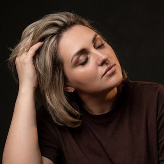 Логотип @dizain_i_min - 🎨 Фабрика социального доказательства