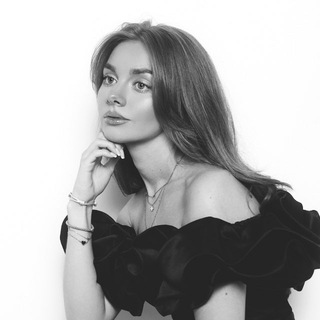 Логотип @dizavialova - díana🧚🏼‍♀️