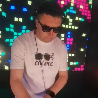 Логотип @djdenisv - 🟢 DENIS V