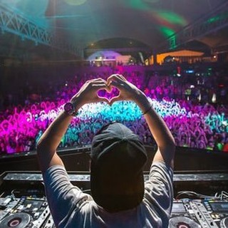 Логотип @djromario - 𝕯𝕵.𝕽𝖔𝖒𝖆𝖗𝖎𝖔