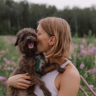 Логотип @dogschoolmarie_chat - Мари Алексеева | чат для обсуждений