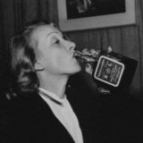 Логотип @dollshousschat - бля