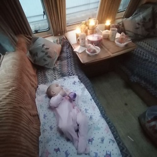 Логотип @domskolesami - ДОМ С КОЛЕСАМИ