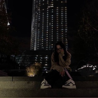 Логотип @doorabb - вместе с дорой🙇🏻‍♀️🍷