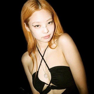 Логотип @dooze_e - .