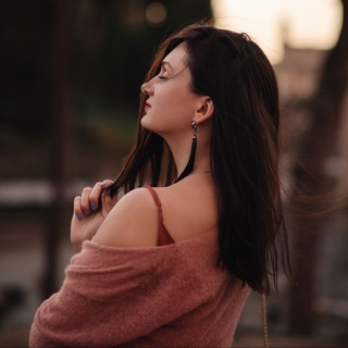 Логотип @dorofeeva_zdes1 - Тетахилинг с Юлией Дорофеевой