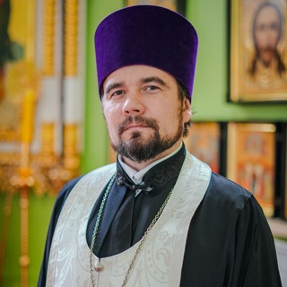 Логотип @dovbenkomaxim - священник Максим Довбенко