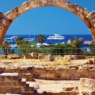 Логотип @dovecconstruction_com - Недвижимость на Кипре, продажа, аренда