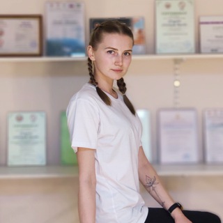 Логотип @dr_anasta_chat - ТВОЙ ЛИЧНЫЙ ДОКТОР chat