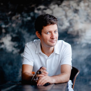 Логотип @dr_kerzikov - Стоматолог Олег Керзиков