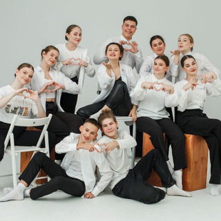 Логотип @drandulets - народники💋💃