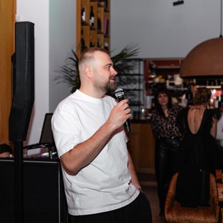 Логотип @dravrichenko - Максим Авриченко | AMG Dental