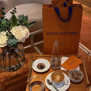 Логотип @dress_luxtut - 💥 Luxtut - женская брендовая одежда. Premium качество